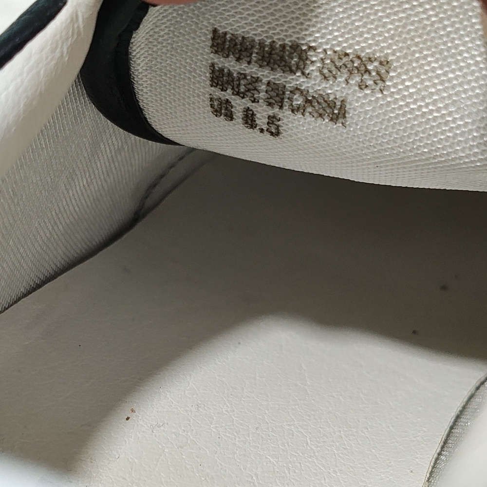 Stylish Black and White Women's Sneakers - Picture 6 of 14